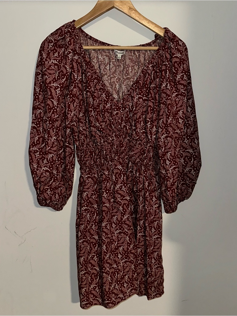 Madewell puff sleeve Women's Burgundy Printed V-Neck Dress NWT size 2